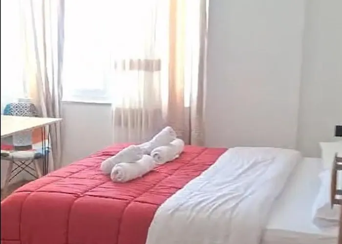 Albania Apartment Cozy & Affordable Stay Near Tirana Center